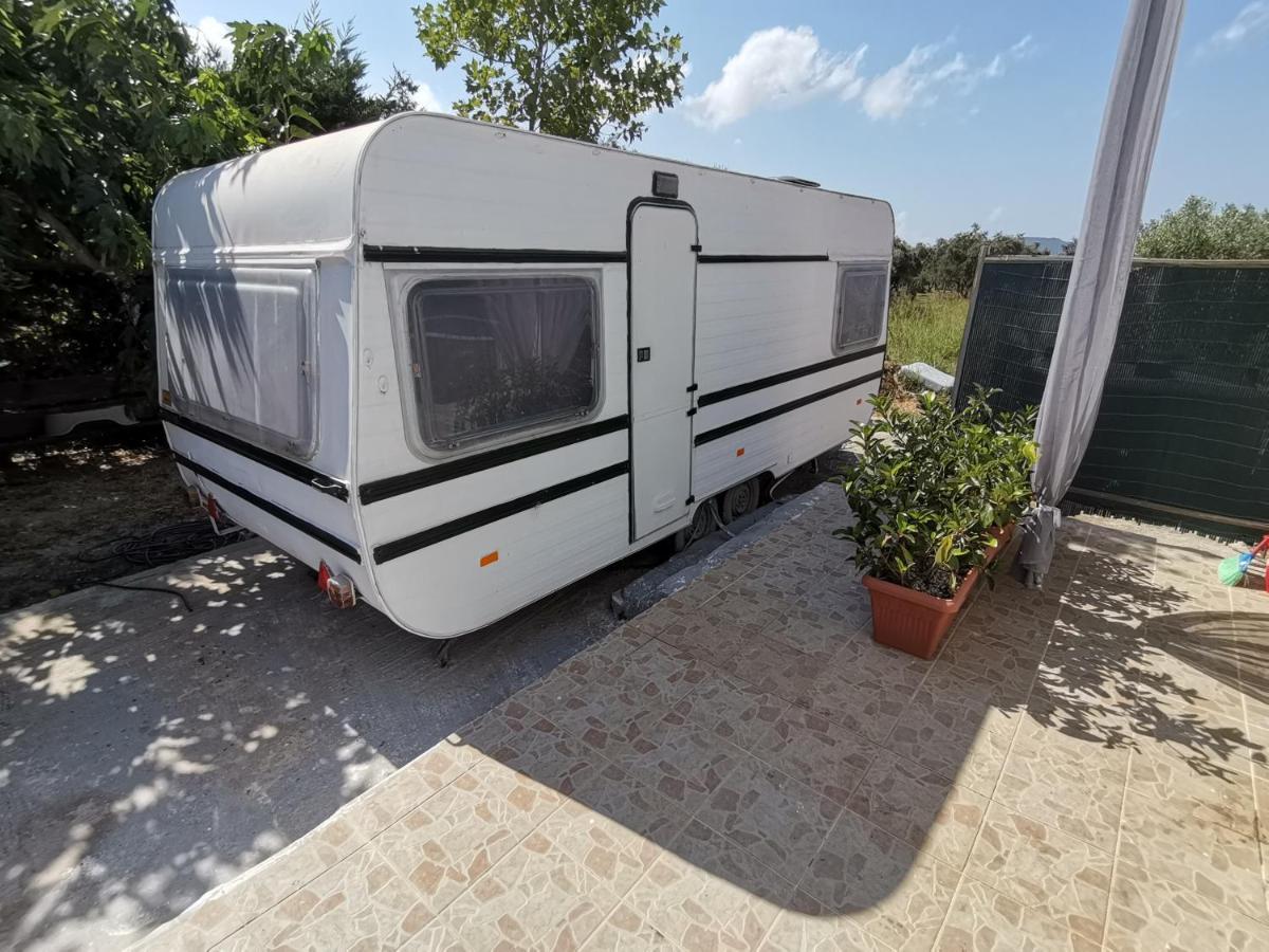 Hotel Green Garden Caravan Agrilia Exterior foto